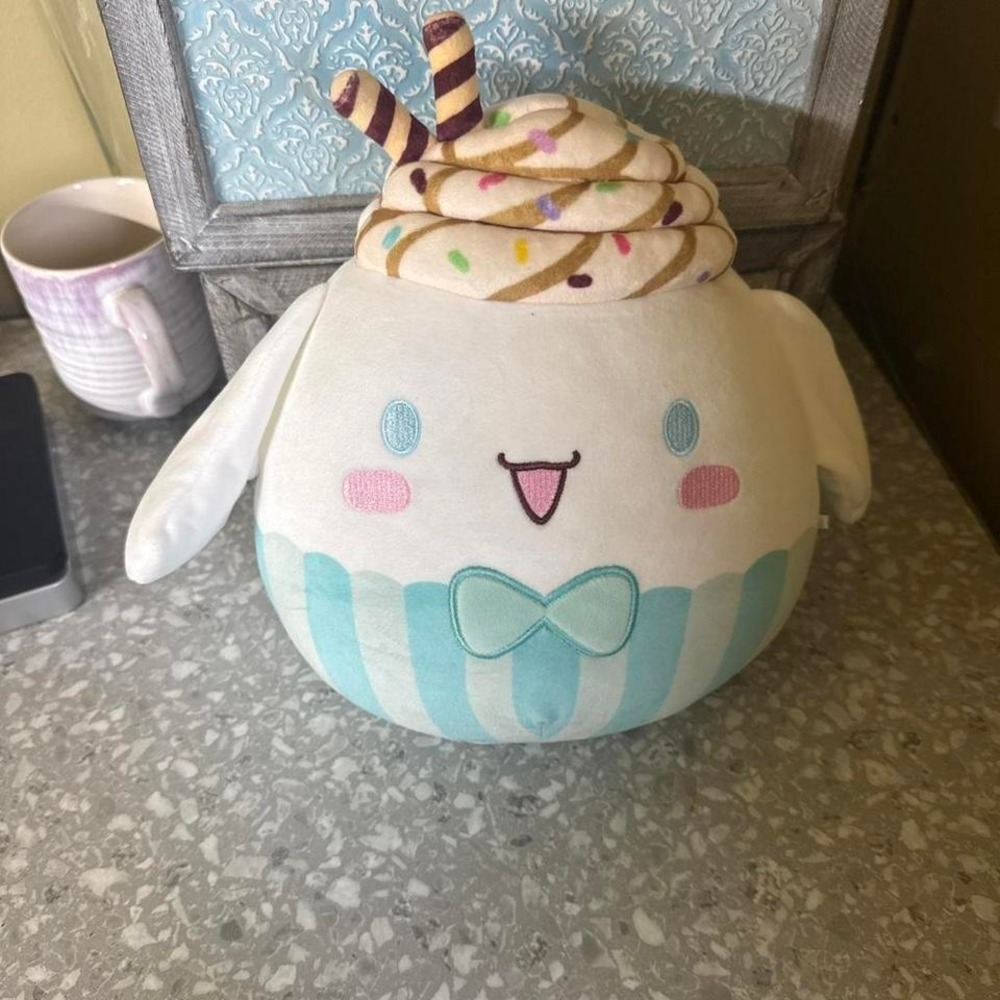 cinnamon roll ice cream sanrio plush